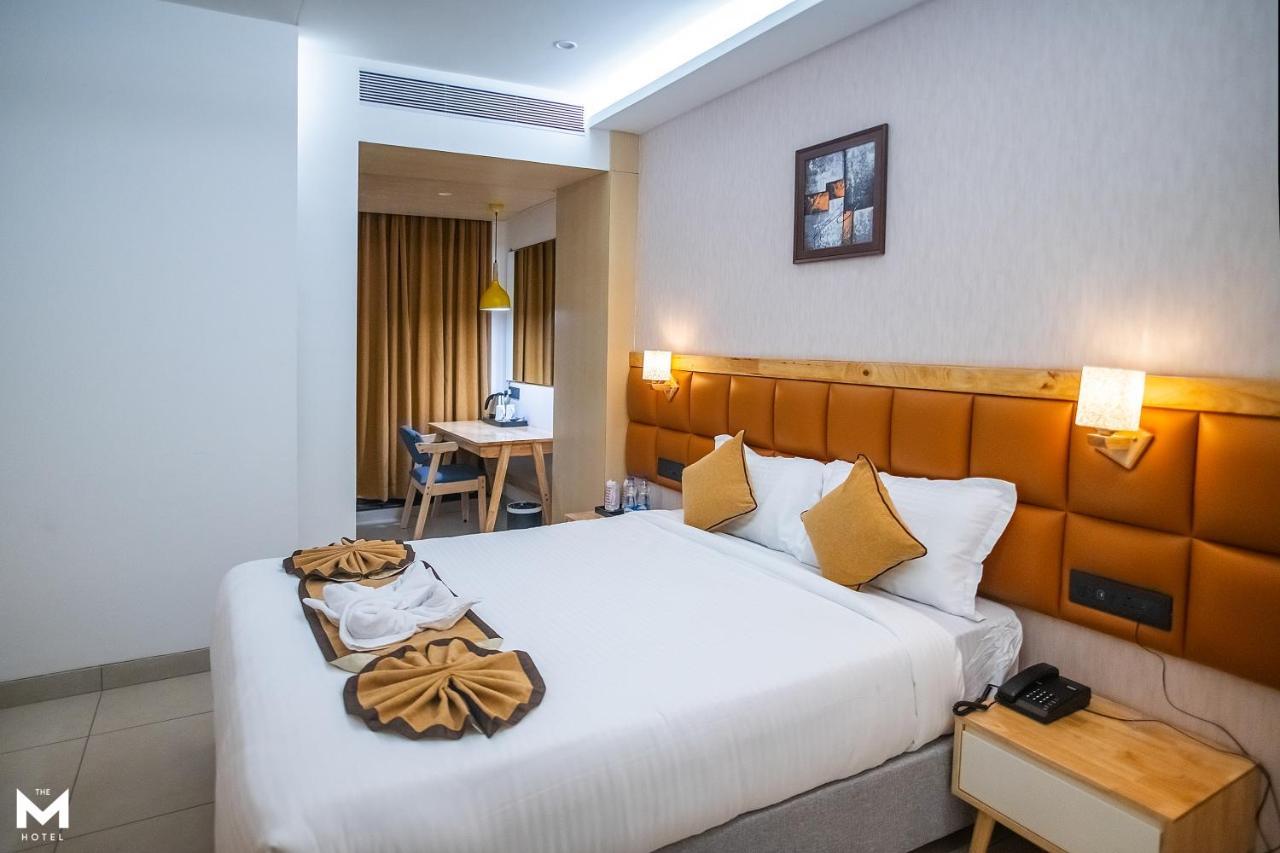 The M Hotel Rāipur Eksteriør billede